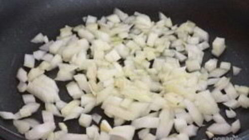 жареный картофель с луком