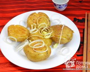 Жареный картофель с перцем по-китайски