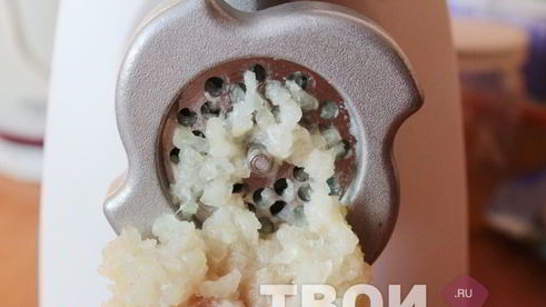 долма в виноградных листьях