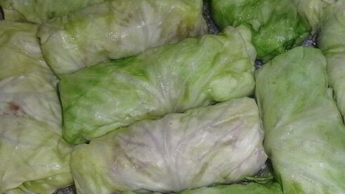 голубцы из молодой капусты с фаршем и чечевицей
