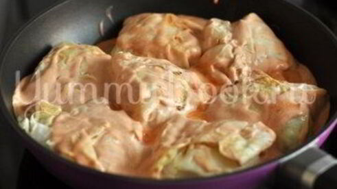 голубцы под томатно-сливочным соусом