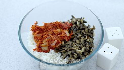 постные голубцы с грибами и рисом