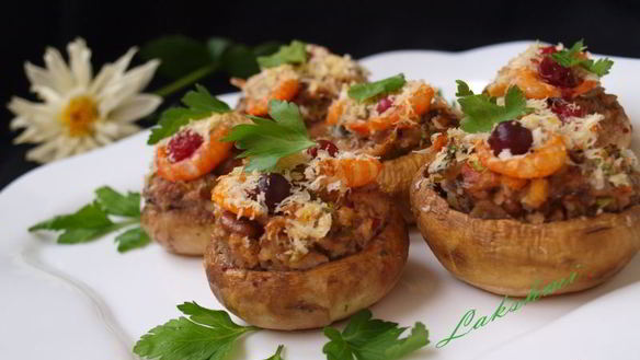 Рецепт Фаршированных шампиньонов с пикантной начинкой