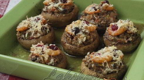 фаршированные шампиньоны с пикантной начинкой
