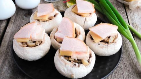 фаршированные шампиньоны с ветчиной