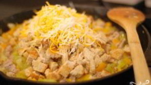 грибы, фаршированные овощной начинкой