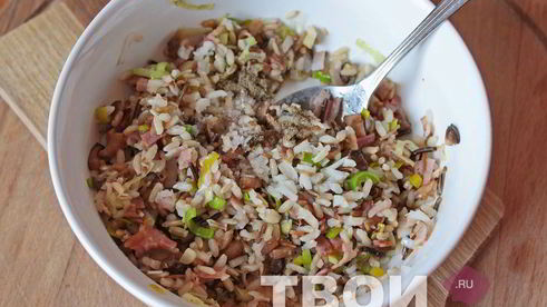 грибы, фаршированные рисом