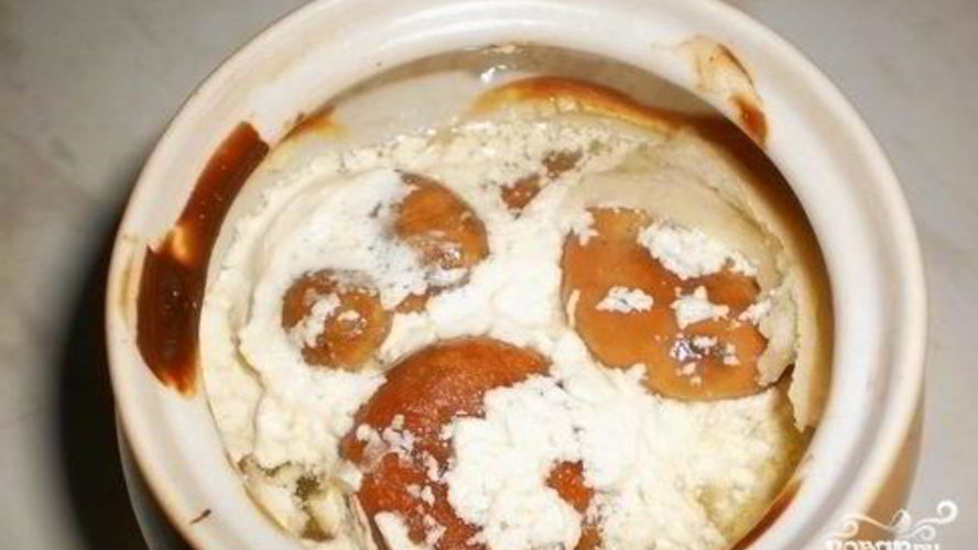 Рецепт грибов в сметане в горшочке