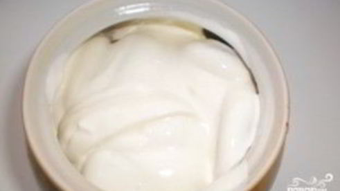 грибы в сметане в горшочке