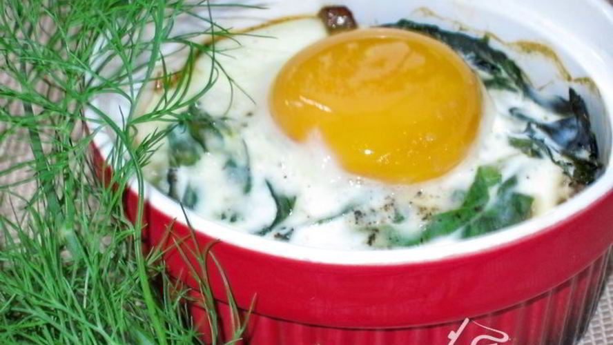 Рецепт грибов, запеченных со шпинатом и яйцом