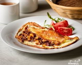 Лисички, жареные с яйцом