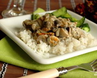 Мидии и шампиньоны в сливках