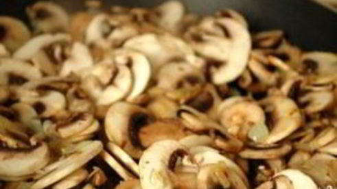 мидии и шампиньоны в сливках