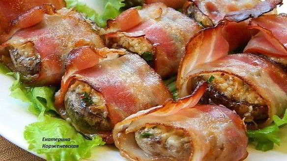 Рецепт Шампиньонов с орехово-сырной начинкой в беконе