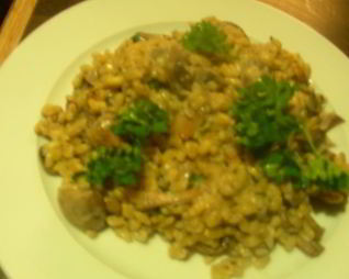 Шампиньоны сo шпинатом, сливками и чили