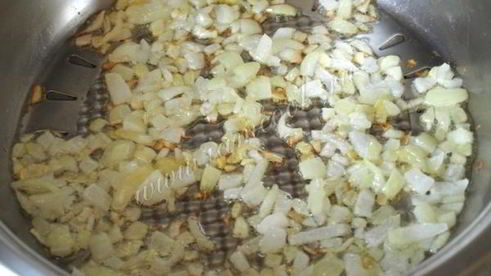 шампиньоны в сливочном соусе