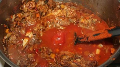 говяжий гуляш с чипетками