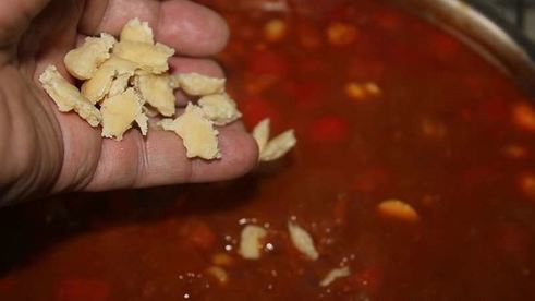 говяжий гуляш с чипетками