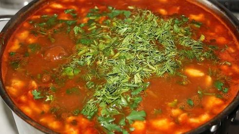 говяжий гуляш с чипетками