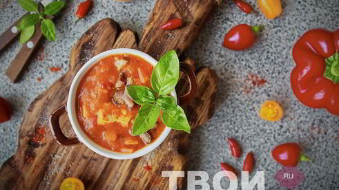 гуляш из курицы с подливкой