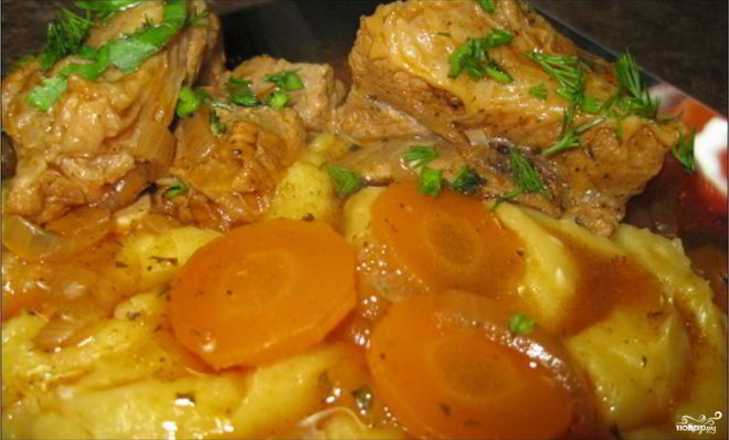 Гуляш из ребрышек