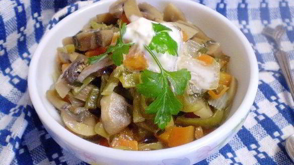 Рецепт Гуляша из шампиньонов