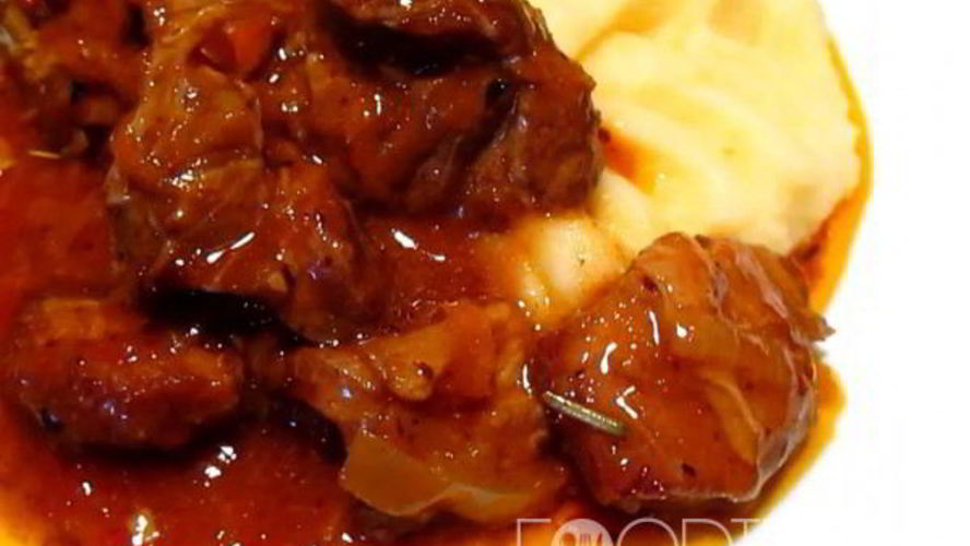 Рецепт гуляша из свинины с подливкой