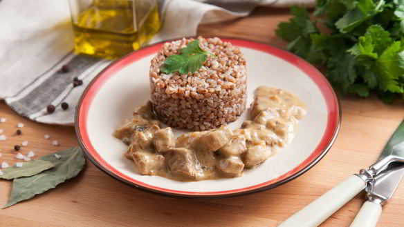 Рецепт Гуляша из телятины с маринованными огурчиками