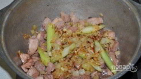 гуляш с красным вином