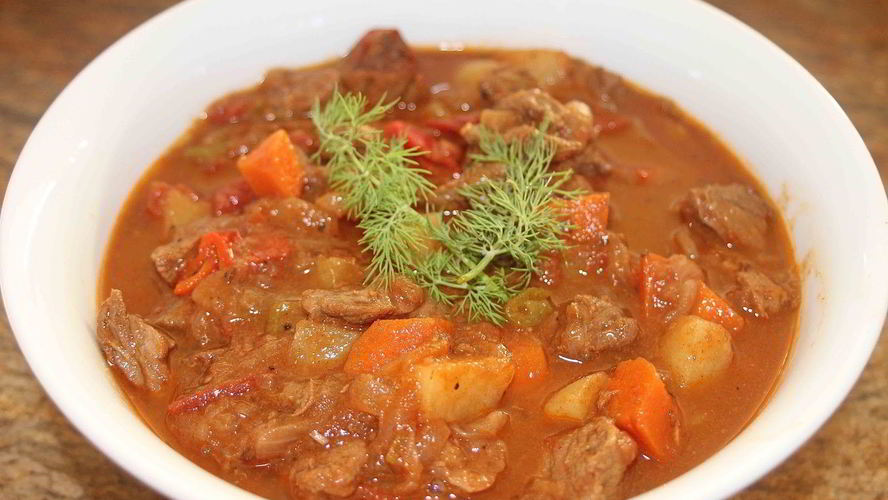 Рецепт гуляша с овощами
