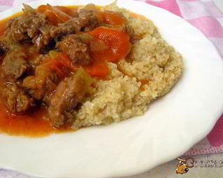 Гуляш в мультиварке