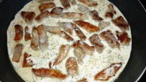 гуляш в сливочном соусе