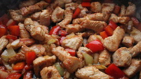 тальятелле с гуляшом из индейки