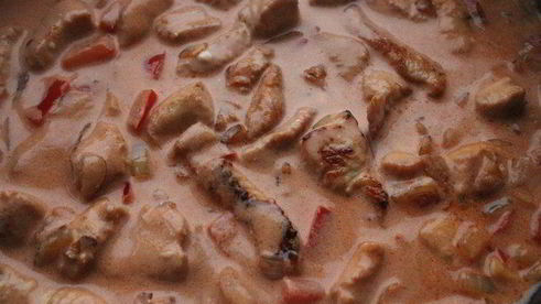 тальятелле с гуляшом из индейки