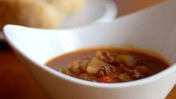 Рецепт Венгерского гуляша с консервированной фасолью