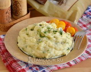 Картофельное пюре с пармезаном и петрушкой