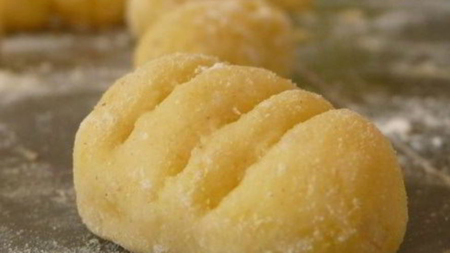 Рецепт картофельных ньокков с сыром горгонзола