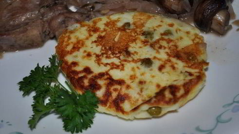 картофельные котлеты с зеленым горошком