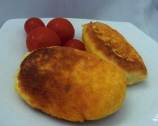 Картофельные котлеты в панировочных сухарях