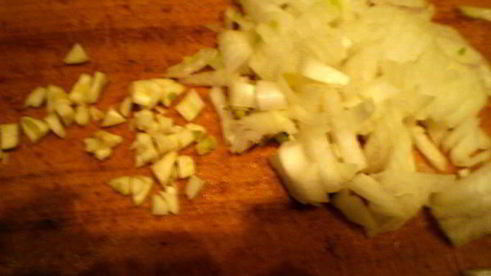 котлеты из двух видов рыб со сливочным соусом