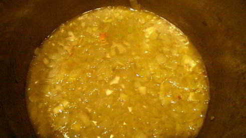 котлеты из двух видов рыб со сливочным соусом