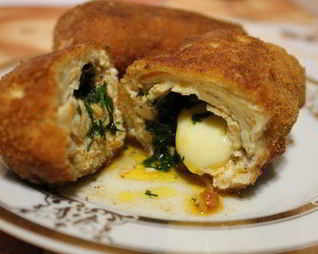 Котлеты по-киевски с сыром и маслом