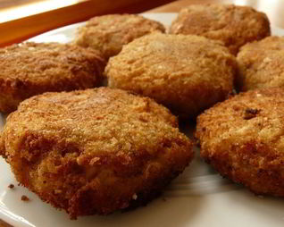 Котлеты в панировочных сухарях