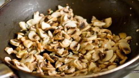 куриные котлеты с грибами и сыром