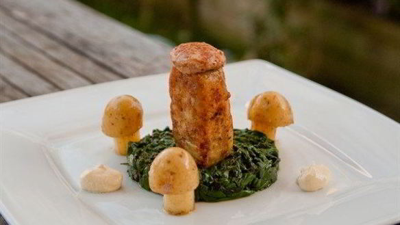 Рецепт Пожарских котлет с фуа-гра, сметанным соусом и грибами из картофеля