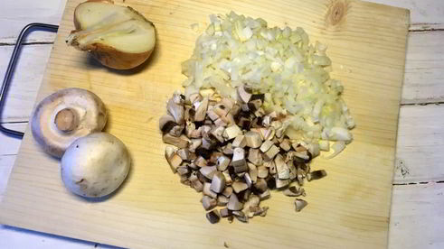 рубленые котлеты из индейки с грибами