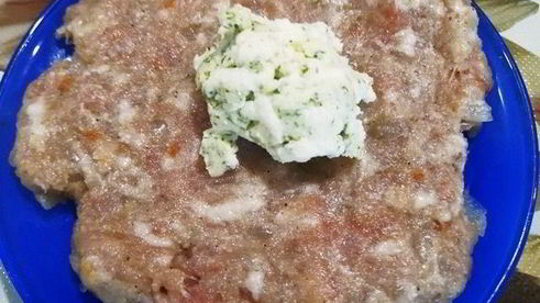 сочные котлеты из свинины с начинкой