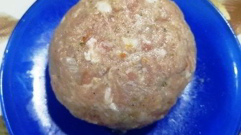 сочные котлеты из свинины с начинкой