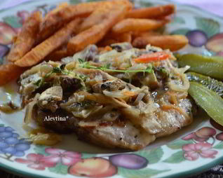 Свиные котлеты с вином Марсала и грибами