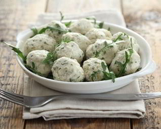 Куриные ньокки с зеленью на пару